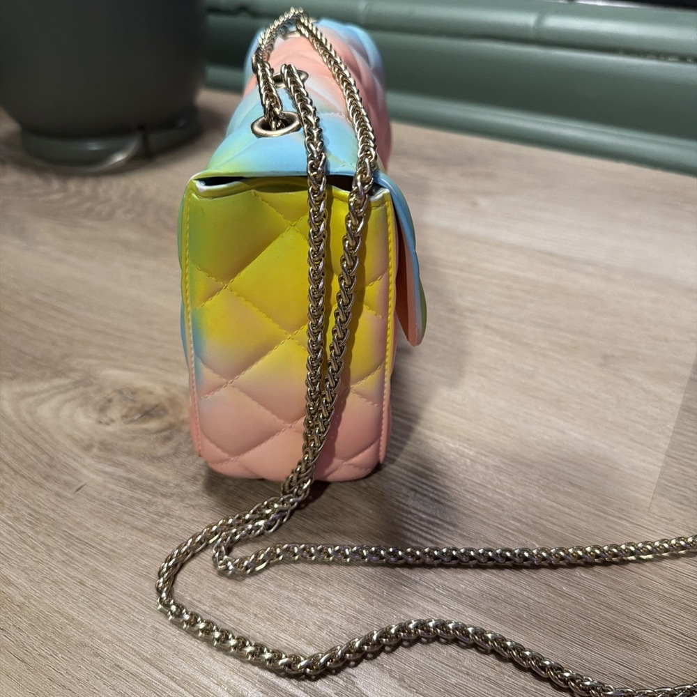 Quilted Rainbow Jelly Silicone Rainbow Purse Silver Chain Hardware - Picture 4 of 11